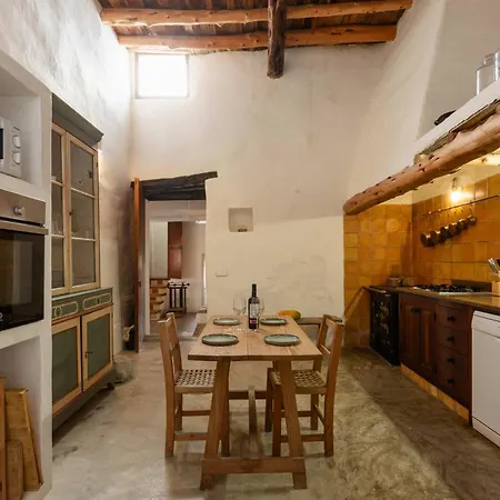Cas Orvais Holiday home *